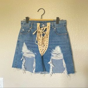 Knee deep denim high waist shorts
